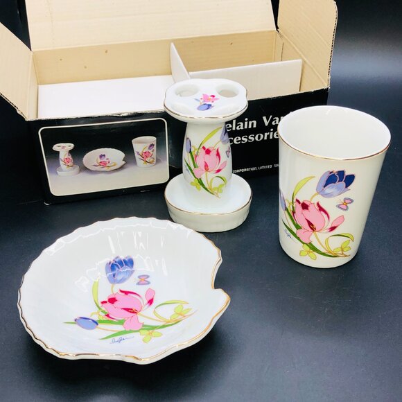 80s Floral Porcelain Vanity Accessory SET - toothbrush holder/soap dish/cup- NOS - Picture 3 of 11